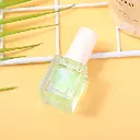 Nourishing and brightening nail care pol