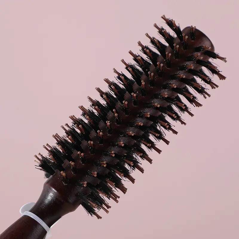 Mane curling styling comb with pointed e