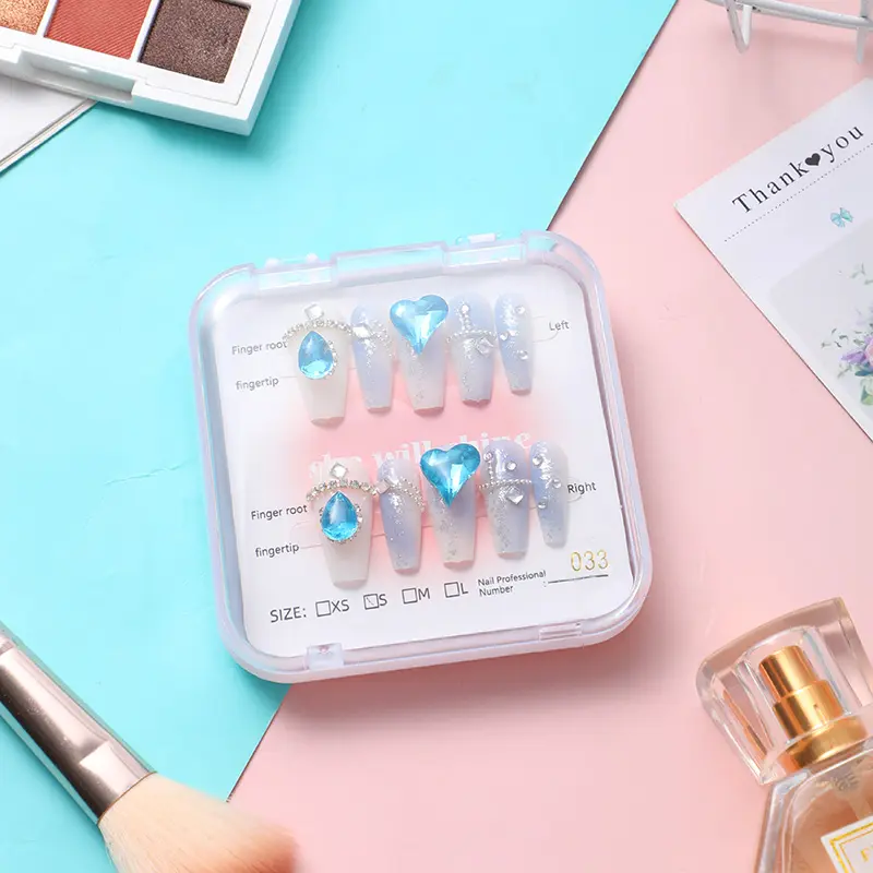 Flexible and delicate wearable manicure 