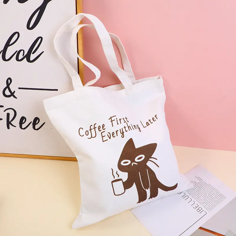 Cute kitten shopping bag