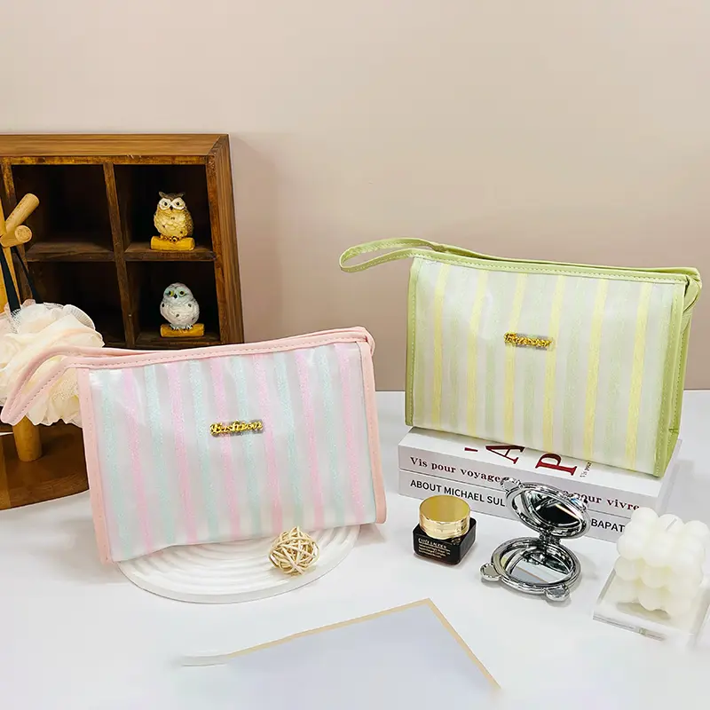 Portable striped green makeup bag  -medi
