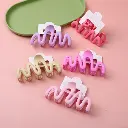 Wavy acrylic hair claw clip