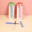 Portable pen-shaped scissors