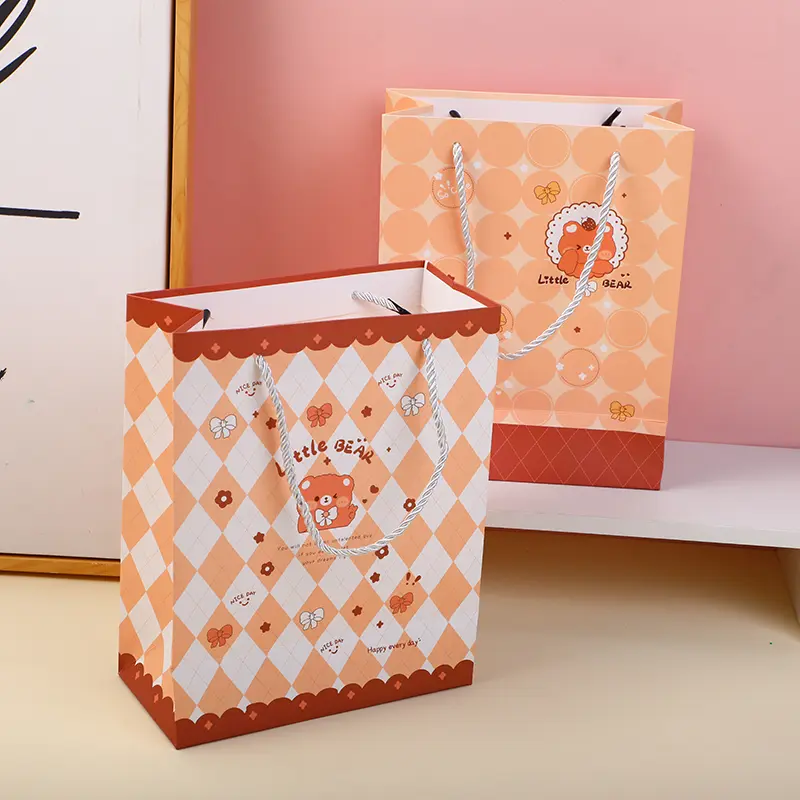 Little bear vertical gift bag-M