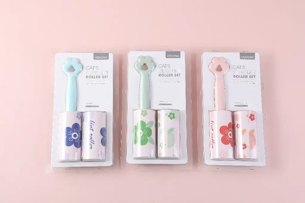Cat's claw lint roller set
